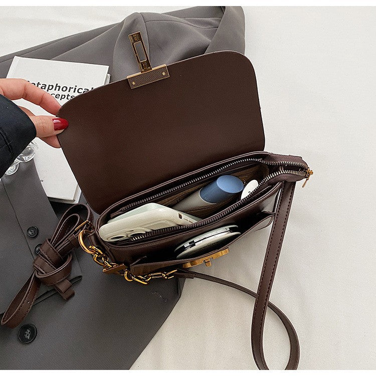 Mektup Kilit Crossbody Çanta