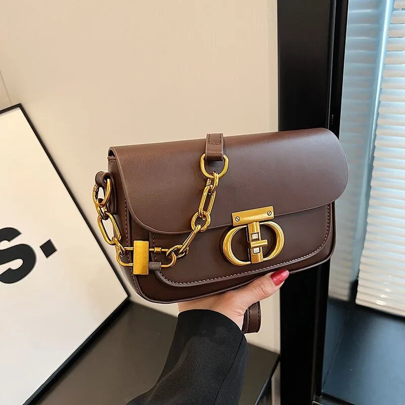 Mektup Kilit Crossbody Çanta