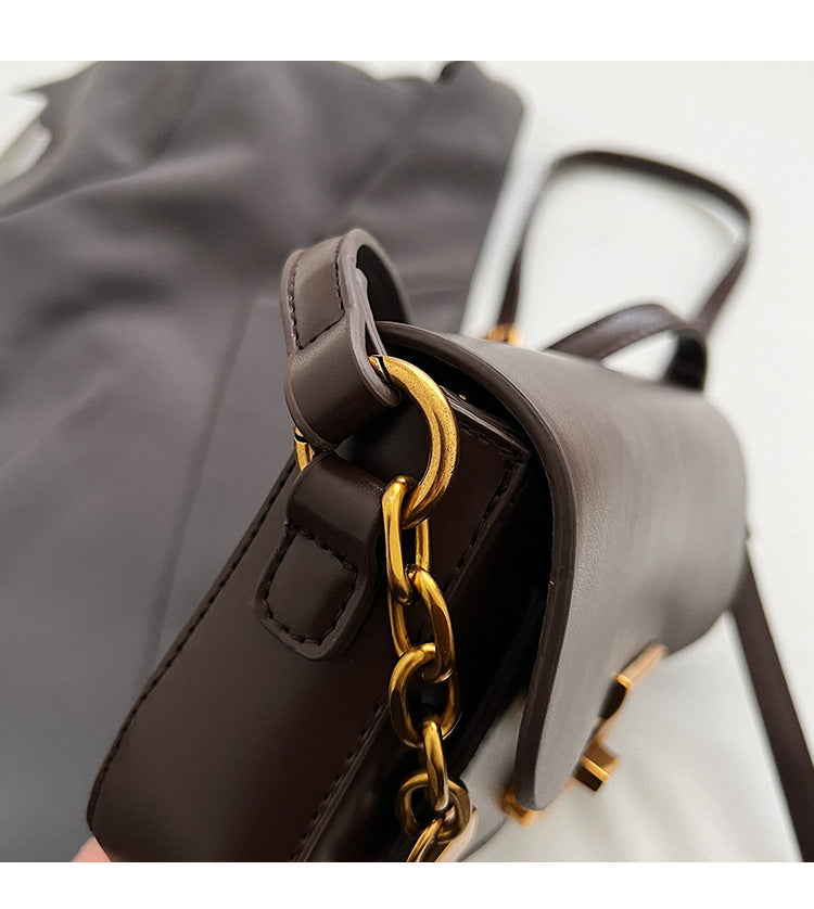 Mektup Kilit Crossbody Çanta